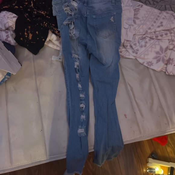 Jeans - Picture 3 of 4